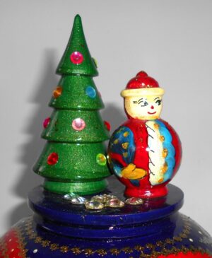 Santa with Xmas tree Music Box - 3