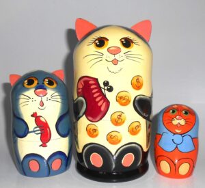 Funny Cat with wallet and coins 5-set nesting Doll Babooshki s