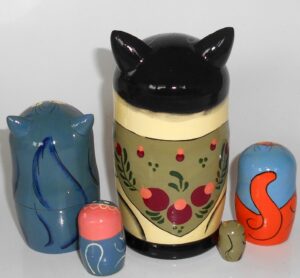 Funny Cat with wallet and coins 5-set nesting Doll Babooshki s