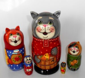 Funny grey Cat family 5-set Babushka Matryoshka nesting Doll Babooshki Babushkas