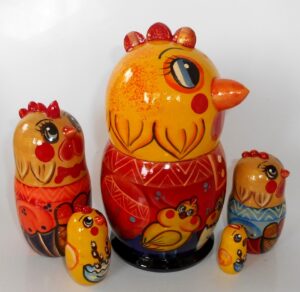 Funny Choock Chicken Rooster in red shirt 5-set nesting Doll Babooshki s