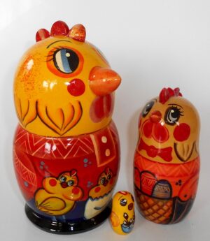 Funny Choock Chicken Rooster in red shirt 5-set nesting Doll Babooshki s