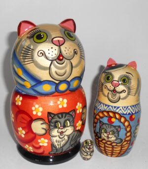 Funny grey Cat with kitten red dress 5-set nesting Doll Babooshki s