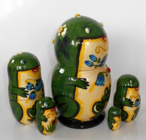 Funny Frog with flowers 5-set nesting Doll Babooshki s