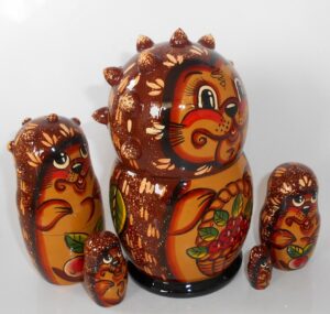 Funny brown hedgehog 5-set nesting Doll Babooshki s