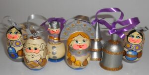 Christmas décor in silver 7-set nesting Doll Babooshki s BOX SET