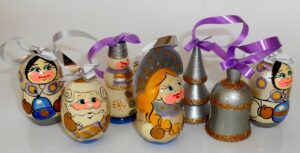 Christmas décor in silver 7-set nesting Doll Babooshki s BOX SET