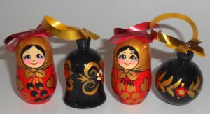 Christmas décor in red/gold/black 7-set nesting Doll Babooshki s BOX SET