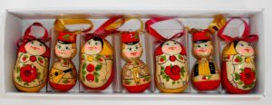 Christmas décor traditional Semenov 7-set   Babushka Matryoshka nesting Doll  Babooshki Babushkas BOX SET
