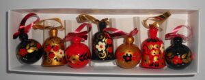 Christmas décor bells and spheres 7-set   Babushka Matryoshka nesting Doll  Babooshki Babushkas BOX SET