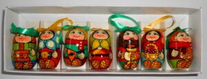 Christmas décor Village family birch bark shoes 7-set   Babushka Matryoshka nesting Doll  Babooshki Babushkas BOX SET
