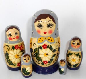 Semenov light purple scarf daisies 5-set Babushka Matryoshka nesting Doll Babooshki Babushkas Classic Village Traditional