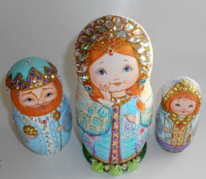 Fairy tale royal family exclusive nesting Doll Babooshki s