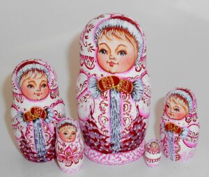 Village girl white/coral winter dress small Babushka Matryoshka nesting Doll Babooshki Babushkas