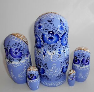 Nata in violet/blue lace dress medium nesting Doll Babooshki s