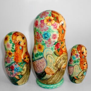 Angels as flower girls light green scarf 5-set large nesting Doll Babooshki s