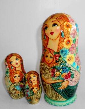 Angels as flower girls light green scarf 5-set large nesting Doll Babooshki s