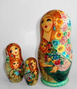 Angels as flower girls light green scarf 5-set large nesting Doll Babooshki s