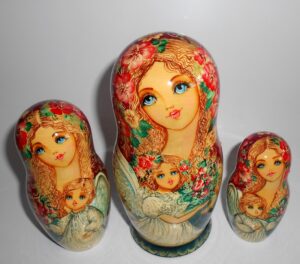 Angels as flower girls red scarf 5-set large nesting Doll Babooshki s