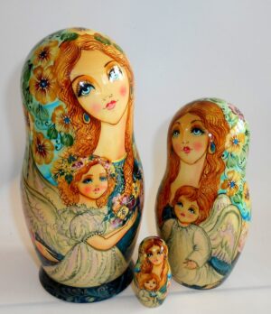 Angels as flower girls light green scarf 5-set large nesting Doll Babooshki s