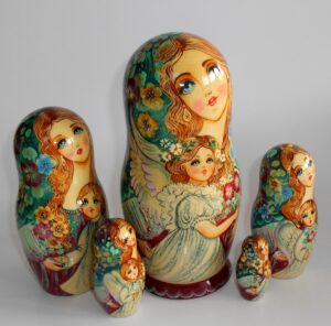 Angels as flower girls red dress 5-set large nesting Doll Babooshki s