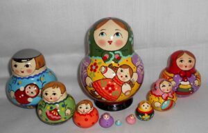 Village girl with self-made doll green scarf 10-set Babushka Matryoshka nesting Doll Babooshki Babushkas Classic Village Traditional