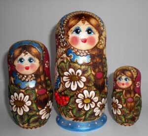 Tamara old-rose scarf 3D rowan berries nesting Doll Babooshki s