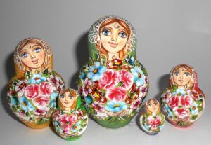 Kira purple scarf with 3D ladybugs 10-set large nesting Doll Babooshki s