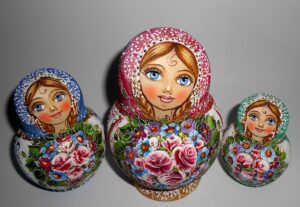 Kira pink scarf 10-set nesting Doll Babooshki s