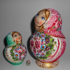 Kira pink scarf 10-set nesting Doll Babooshki s