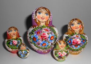 Kira pink scarf 10-set nesting Doll Babooshki s