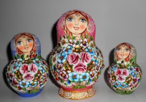 Kira pink scarf with 3D ladybugs 10-set nesting Doll Babooshki s