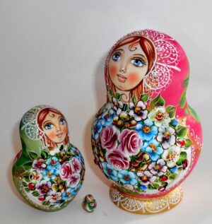 Kira pink scarf with 3D ladybugs 10-set nesting Doll Babooshki s