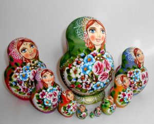 Kira green scarf with 3D ladybugs 10-set nesting Doll Babooshki s