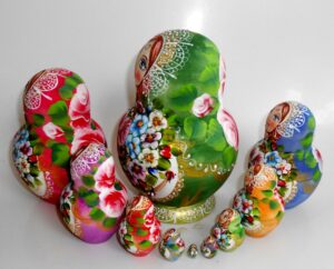 Kira green scarf with 3D ladybugs 10-set nesting Doll Babooshki s