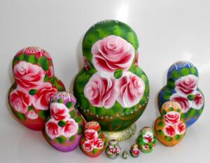 Kira green scarf with 3D ladybugs 10-set nesting Doll Babooshki s