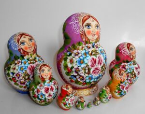 Kira purple scarf with 3D ladybugs 10-set nesting Doll Babooshki s