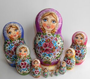 GIANT Kira pink scarf with 3D ladybugs 10-set huge Babushka Matryoshka nesting Doll Babooshki Babushkas