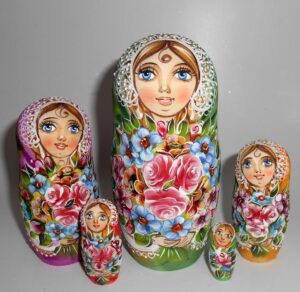 Kira gold scarf with 3D ladybugs 7-set huge nesting Doll Babooshki s