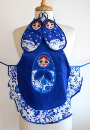 Set Kids Apron blue and two pot holders Babushka   Babushka Matryoshka nesting Doll  Babooshki Babushkas