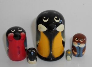 MINI Penguin yellow tummy mini 5-set Babushka  TINY