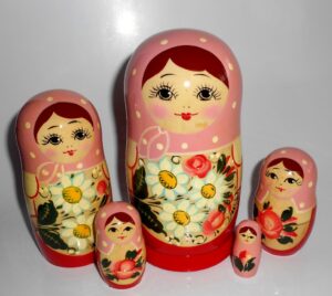 Semenov pink scarf white daisies 5-set Babushka Matryoshka nesting Doll Babooshki Babushkas Classic Village Traditional