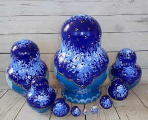 Vera in blue and white 10-set nesting Doll Babooshki s