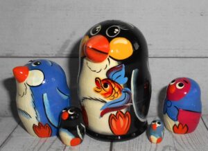 MINI Funny Penguin with gold fish mini 5-set TINY nesting Doll Babooshki s