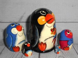 MINI Funny Penguin with gold fish mini 5-set TINY nesting Doll Babooshki s