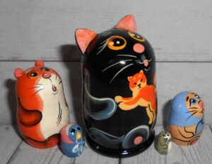 MINI Funny Cat with ginger kitten mini 5-set TINY nesting Doll Babooshki s