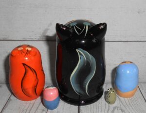 MINI Funny Cat with ginger kitten mini 5-set TINY nesting Doll Babooshki s