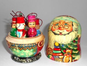 Santa with Teddy bear korobnick small nesting Doll Babooshki s