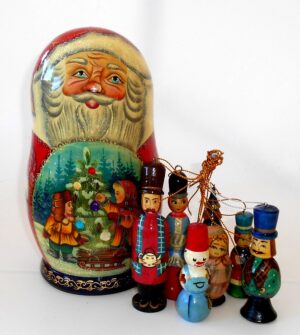 Santa Large Kids with Xmas Tree korobnick nesting Doll Babooshki s