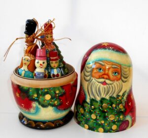 Santa with Xmas Tree Large korobnick nesting Doll Babooshki s